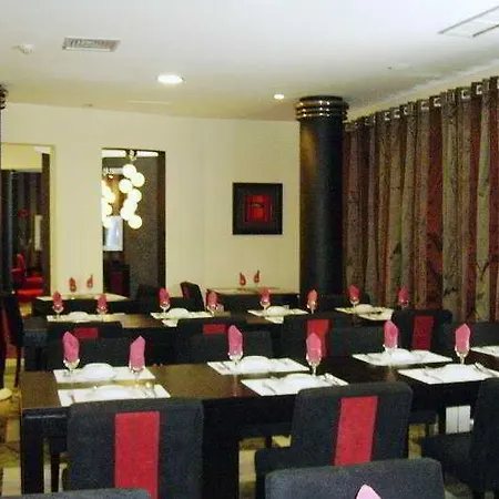 Windsor Hotel 4*